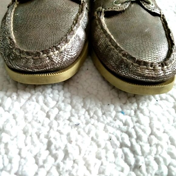 Sperry's Topsiders Sz9.5 Bronze Shakeskin - Picture 3 of 9